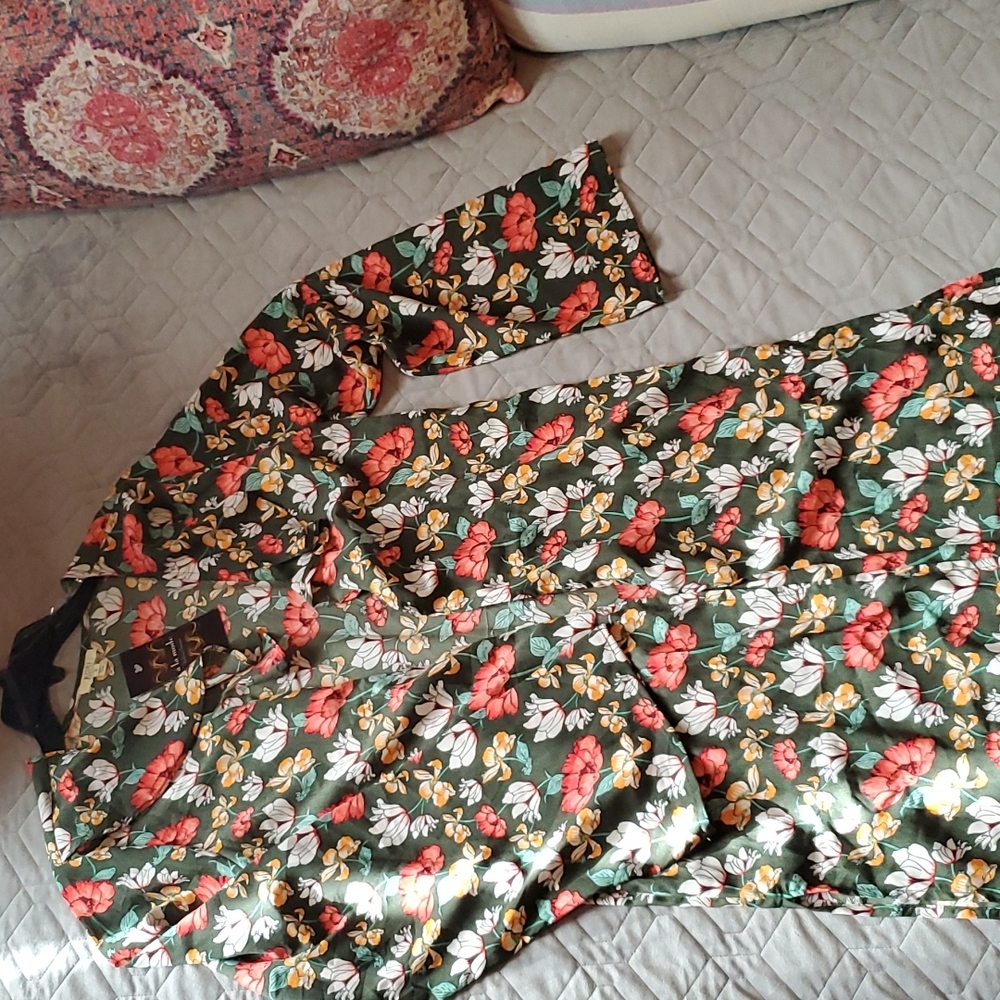 NWT Floral Duster